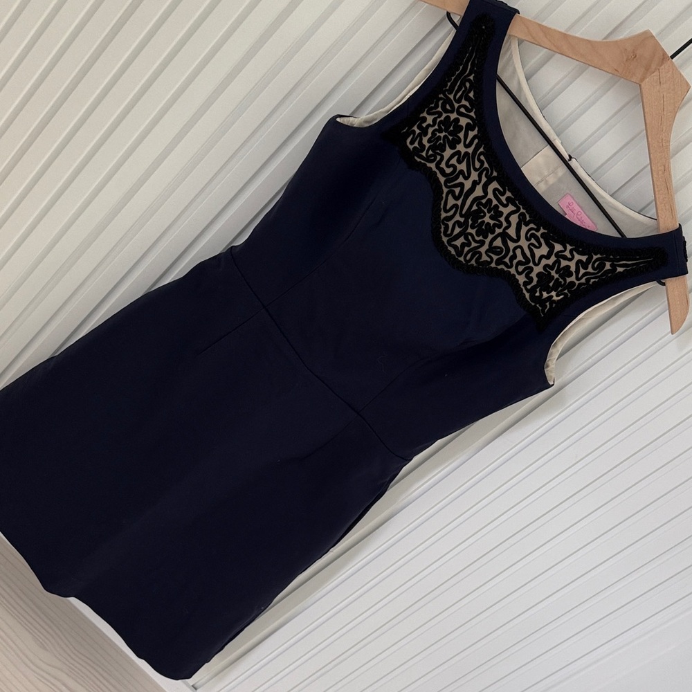 Elegant Navy Dress with Black Lace Detail